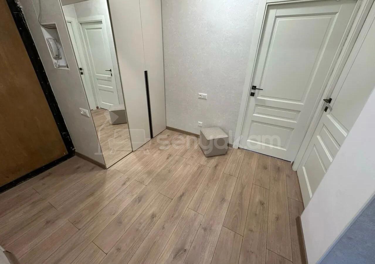 3 Սենյականոց Բնակարան Քարե Շենքում, 85քմ, 5/5 հարկ, Դիզայներական Վերանորոգված, Կահավորված, Արևկող