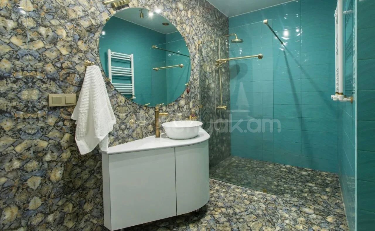 2 Սենյականոց Բնակարան, 73քմ, 6/15 հարկ, Դիզայներական Վերանորոգված, Կահավորված, Արևկող