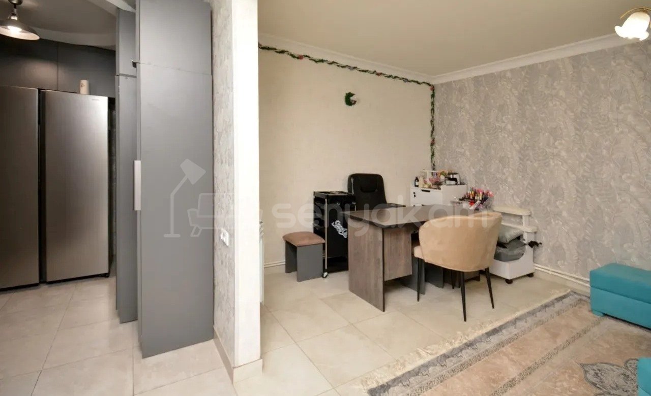 2 Սենյականոց Բնակարան Քարե Շենքում, 52քմ, 2/4 հարկ, Կապիտալ Վերանորոգված