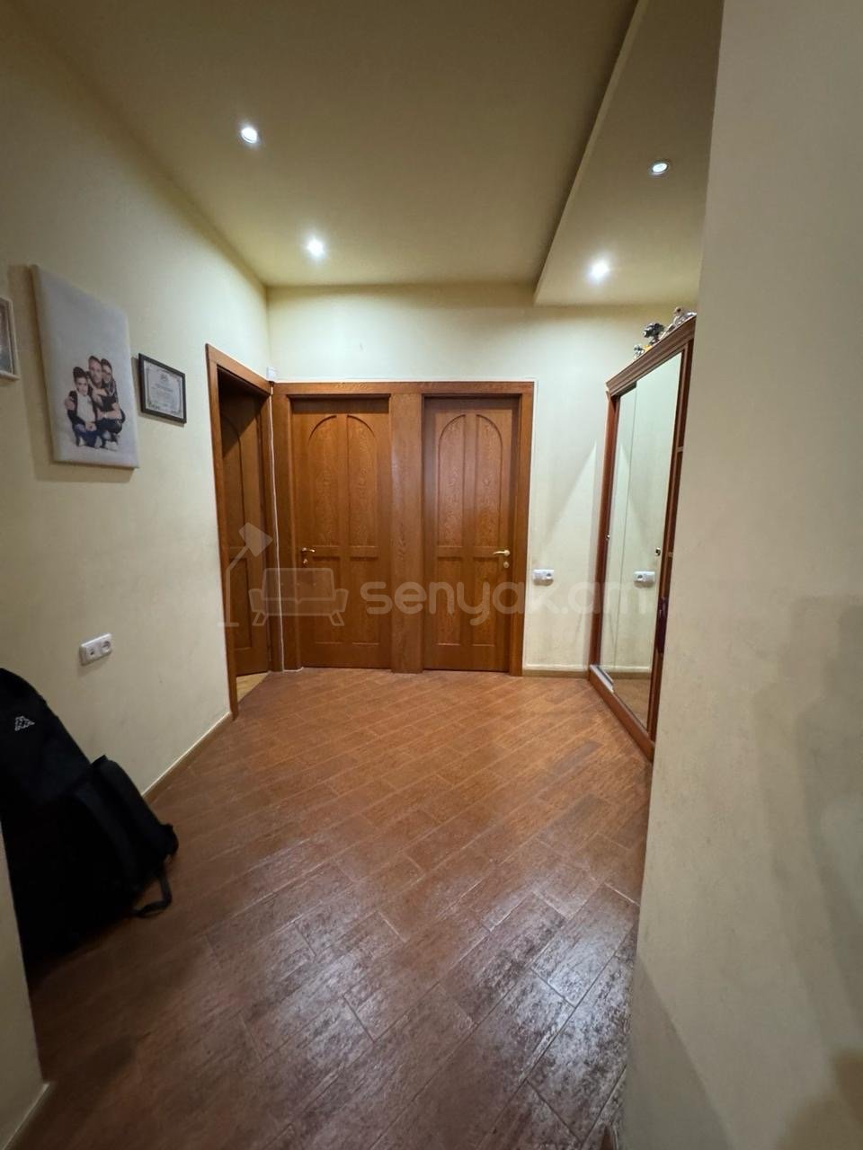 3 Սենյականոց Բնակարան Քարե Շենքում, 78քմ, 3/5 հարկ, Կապիտալ Վերանորոգված