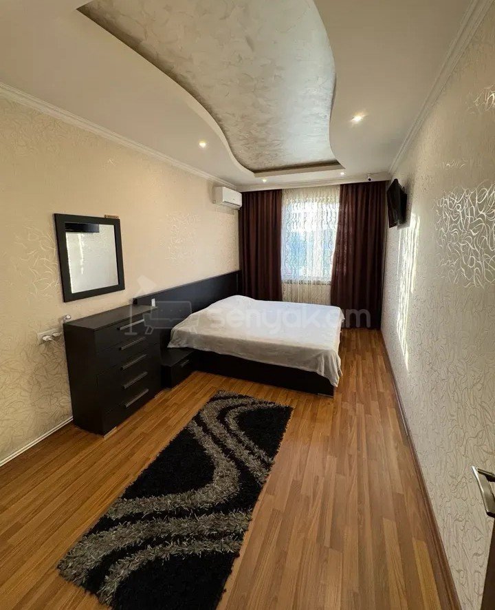 4 Սենյականոց Բնակարան Քարե Շենքում, 95քմ, 4/5 հարկ, Դիզայներական Վերանորոգված, Կահավորված, Արևկող