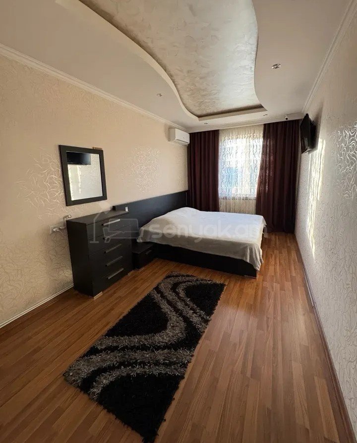 4 Սենյականոց Բնակարան Քարե Շենքում, 95քմ, 4/5 հարկ, Դիզայներական Վերանորոգված, Կահավորված, Արևկող