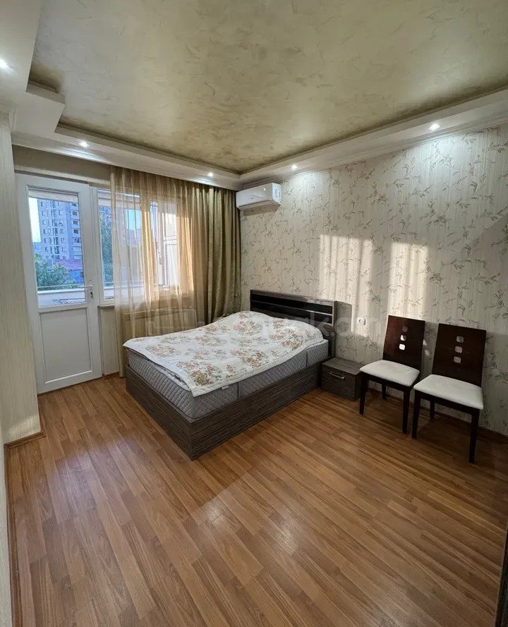 4 Սենյականոց Բնակարան Քարե Շենքում, 95քմ, 4/5 հարկ, Դիզայներական Վերանորոգված, Կահավորված, Արևկող