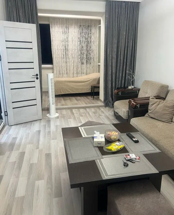 2 Սենյականոց Բնակարան Քարե Շենքում, 59քմ, 5/5 հարկ, Կապիտալ Վերանորոգված