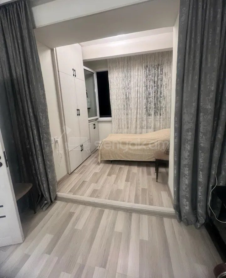 2 Սենյականոց Բնակարան Քարե Շենքում, 59քմ, 5/5 հարկ, Կապիտալ Վերանորոգված