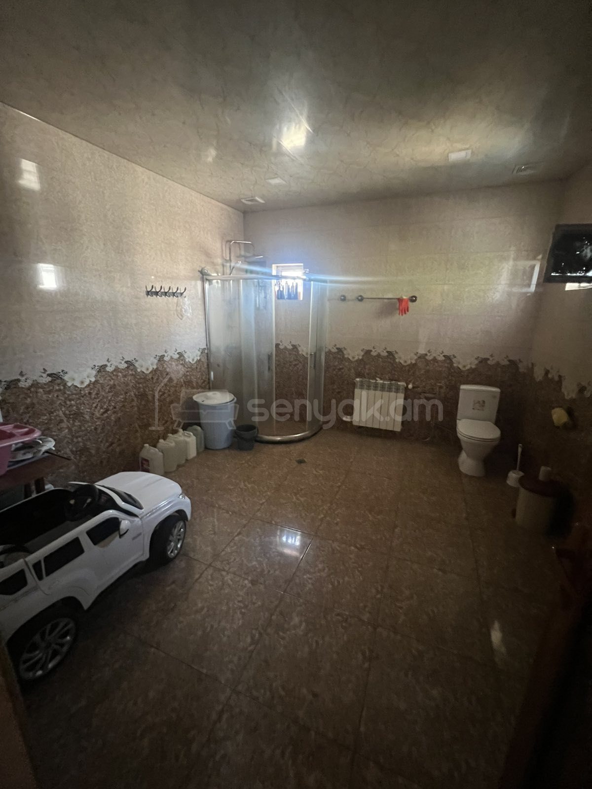 3 Սենյականոց Բնակարան Քարե Շենքում, 78քմ, 1/1 հարկ, Կապիտալ Վերանորոգված, Կահավորված, Արևկող