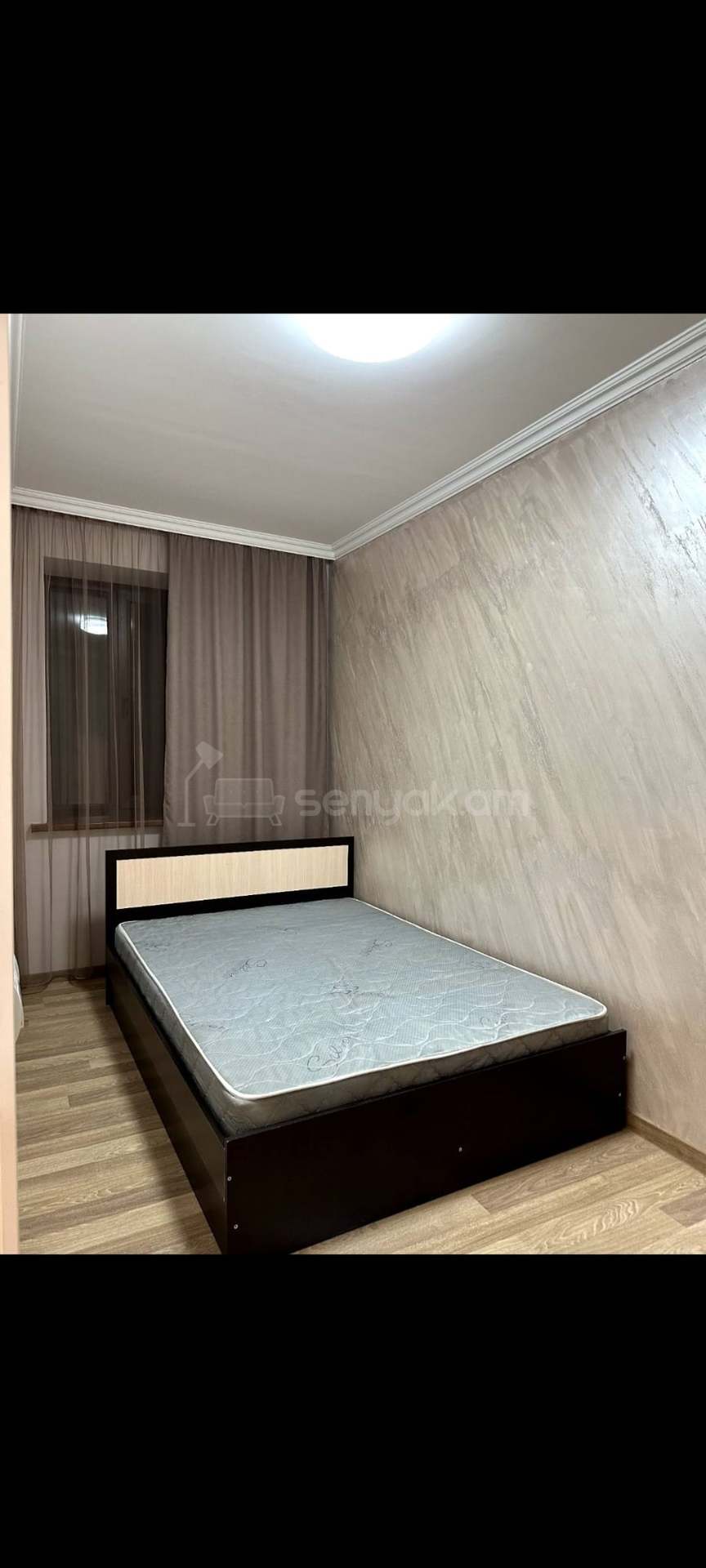 2 Սենյականոց Բնակարան Քարե Շենքում, 45քմ, 1/1 հարկ, Նորմալ Վիճակում, Կահավորված