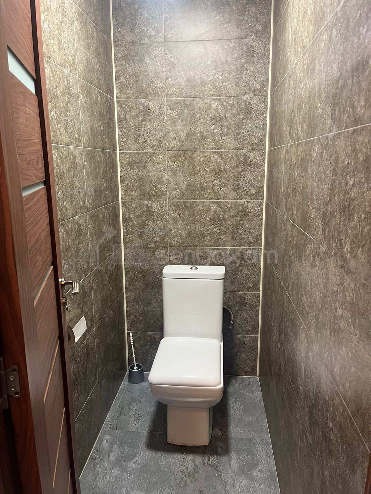 3 Սենյականոց Բնակարան, 70քմ, 9/9 հարկ, Նորմալ Վիճակում, Կահավորված, Արևկող