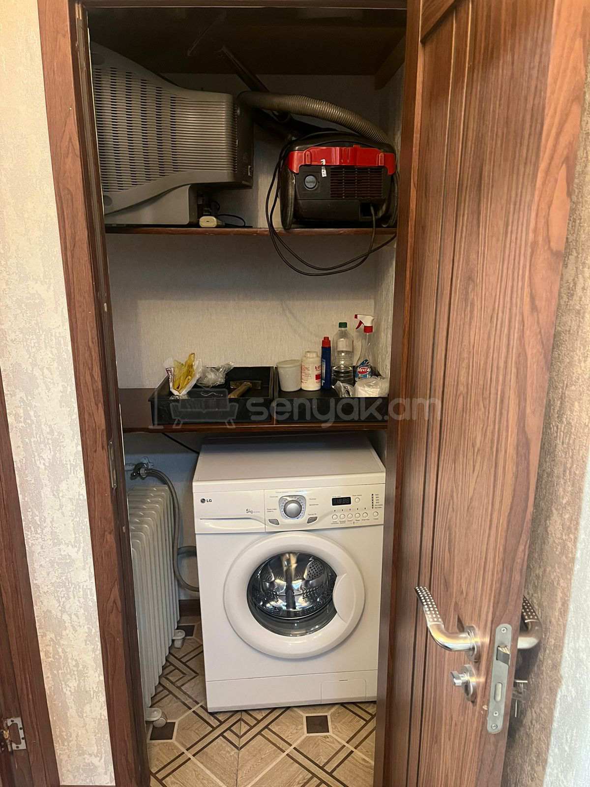 3 Սենյականոց Բնակարան, 70քմ, 9/9 հարկ, Նորմալ Վիճակում, Կահավորված, Արևկող