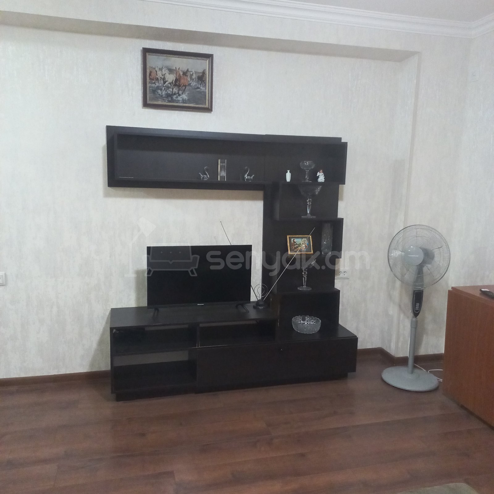 3 Սենյականոց Բնակարան, 70քմ, 9/9 հարկ, Նորմալ Վիճակում, Կահավորված, Արևկող