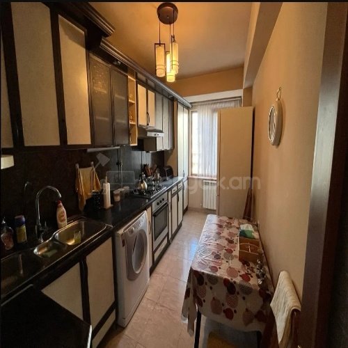 3 Սենյականոց Բնակարան, 81քմ, 7/14 հարկ, Կապիտալ Վերանորոգված, Կահավորված, Արևկող