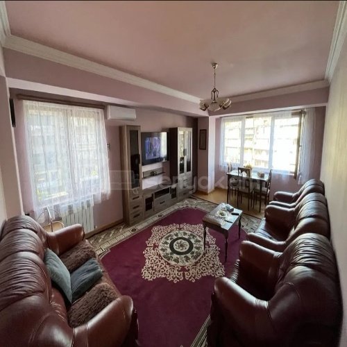 3 Սենյականոց Բնակարան, 81քմ, 7/14 հարկ, Կապիտալ Վերանորոգված, Կահավորված, Արևկող