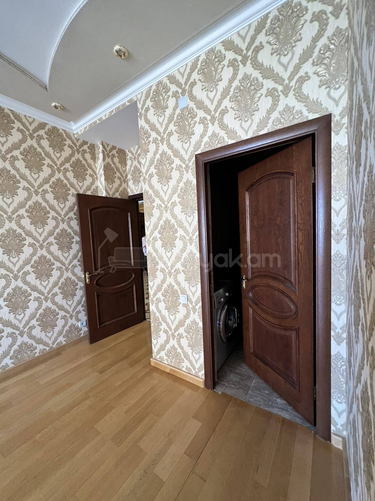 3 Սենյականոց Բնակարան, 130քմ, 7/14 հարկ, Դիզայներական Վերանորոգված, Կահավորված