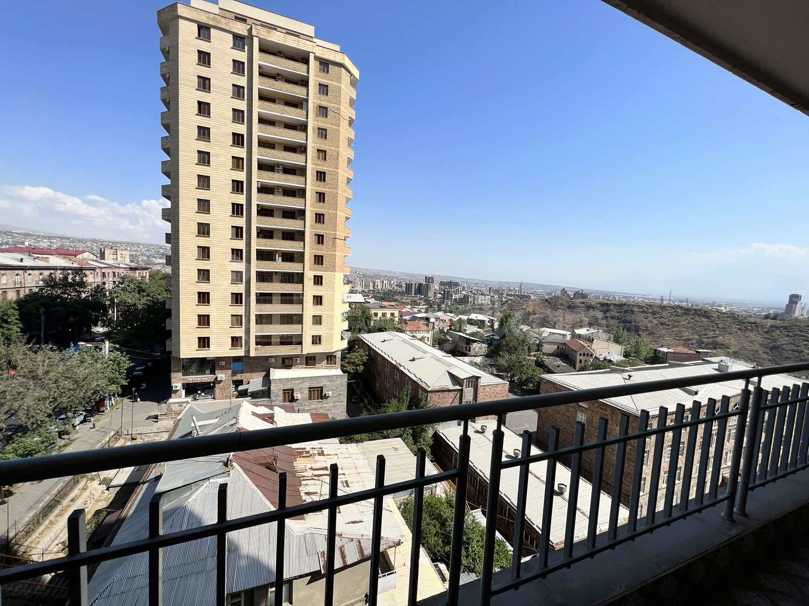 3 Սենյականոց Բնակարան, 130քմ, 7/14 հարկ, Դիզայներական Վերանորոգված, Կահավորված