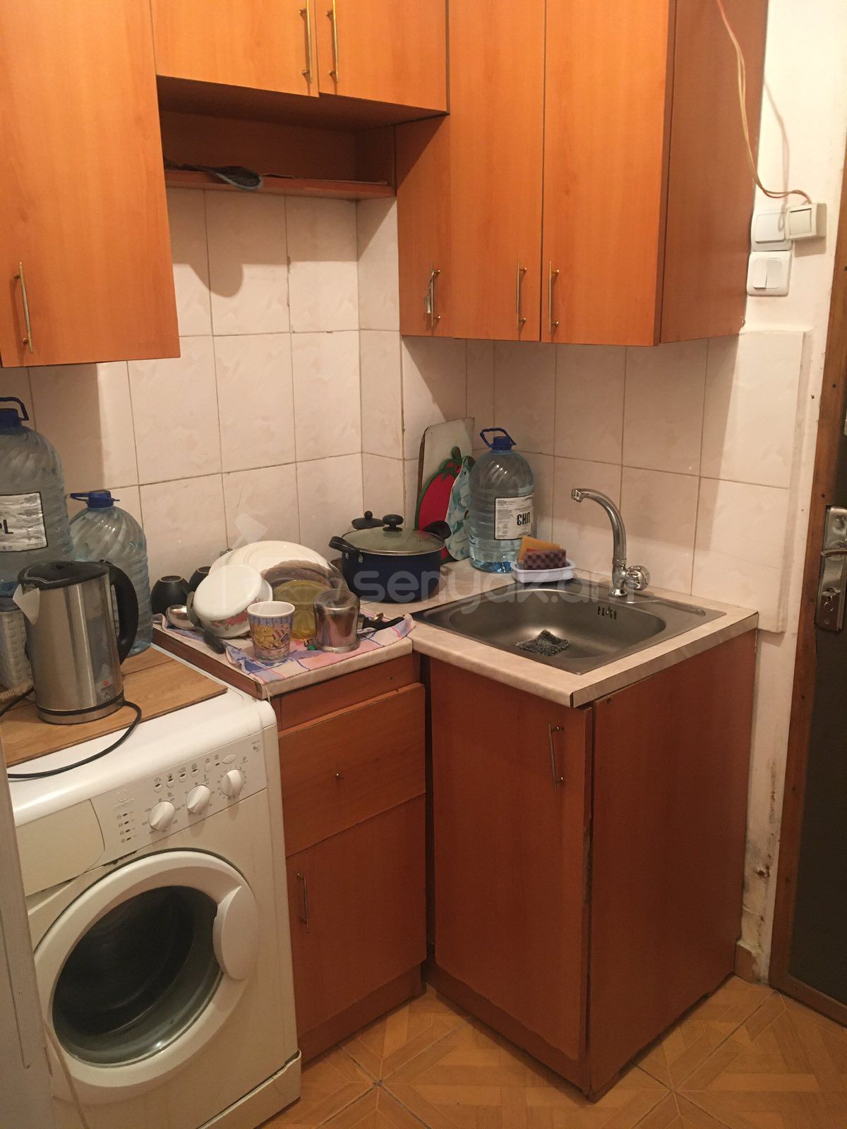 1 Սենյականոց Բնակարան Քարե Շենքում, 20քմ, 2/8 հարկ, Կոսմետիկ Վերանորոգված, Կահավորված, Արևկող