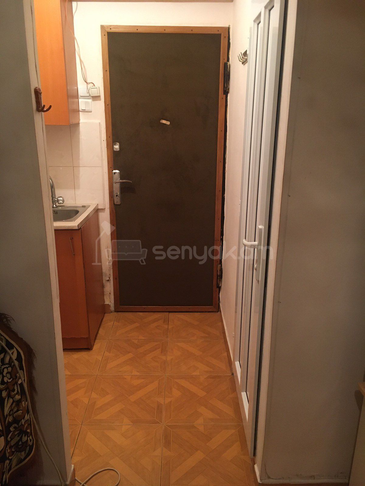 1 Սենյականոց Բնակարան Քարե Շենքում, 20քմ, 2/8 հարկ, Կոսմետիկ Վերանորոգված, Կահավորված, Արևկող