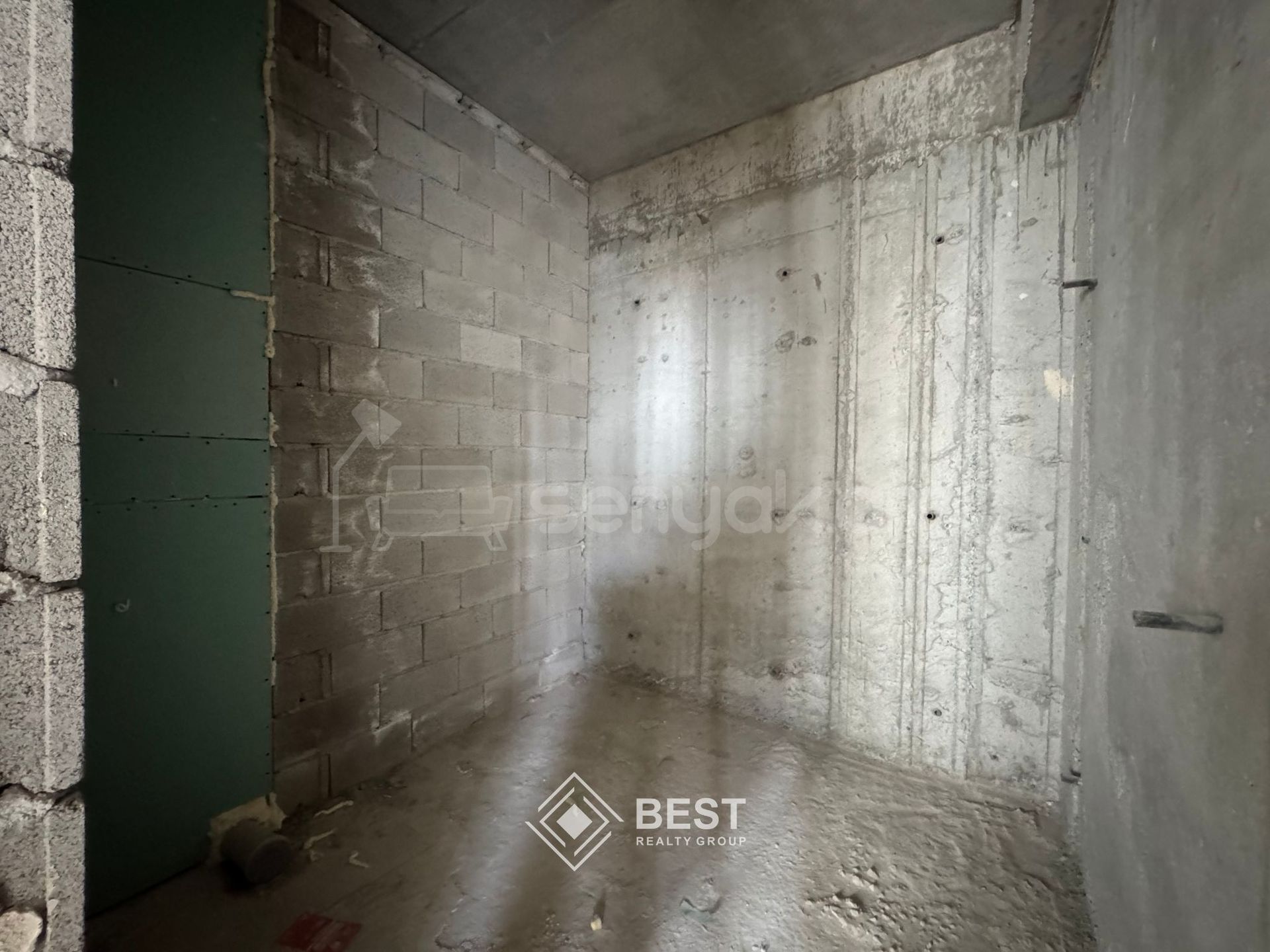 4 Սենյականոց Բնակարան, 104քմ, 8/14 հարկ, Զրոյական Վիճակում