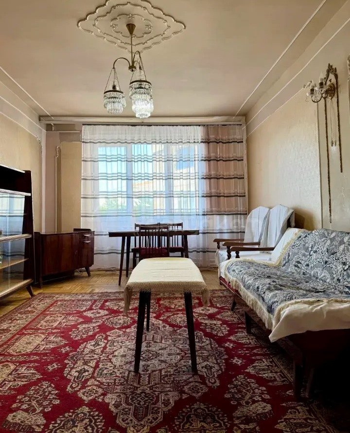 3 Սենյականոց Բնակարան, 87քմ, 2/12 հարկ, Նորմալ Վիճակում