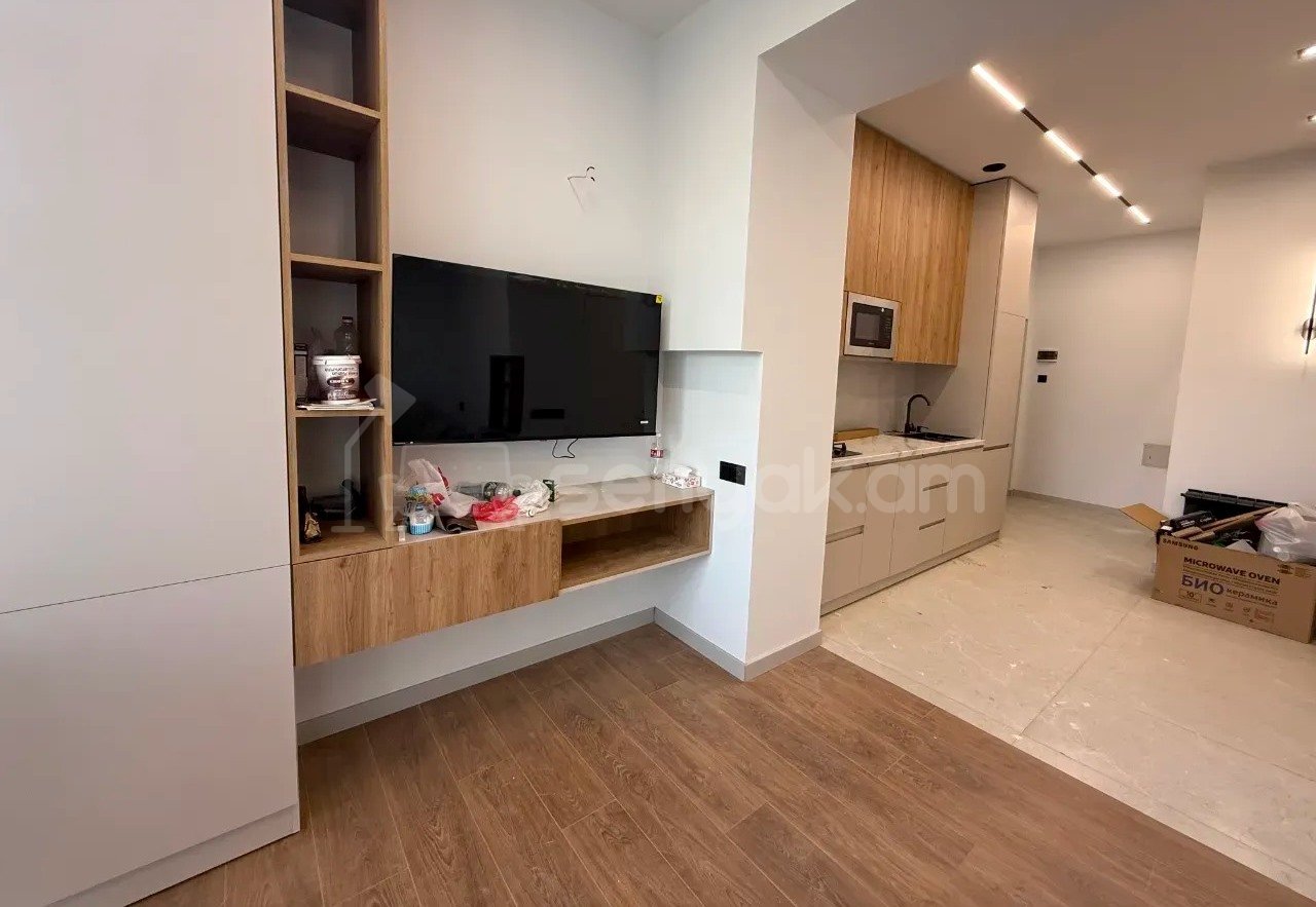 3 Սենյականոց Բնակարան Քարե Շենքում, 60քմ, 3/4 հարկ, Կապիտալ Վերանորոգված