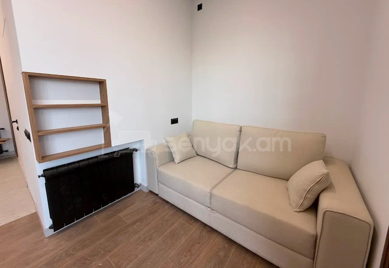 3 Սենյականոց Բնակարան Քարե Շենքում, 60քմ, 3/4 հարկ, Կապիտալ Վերանորոգված