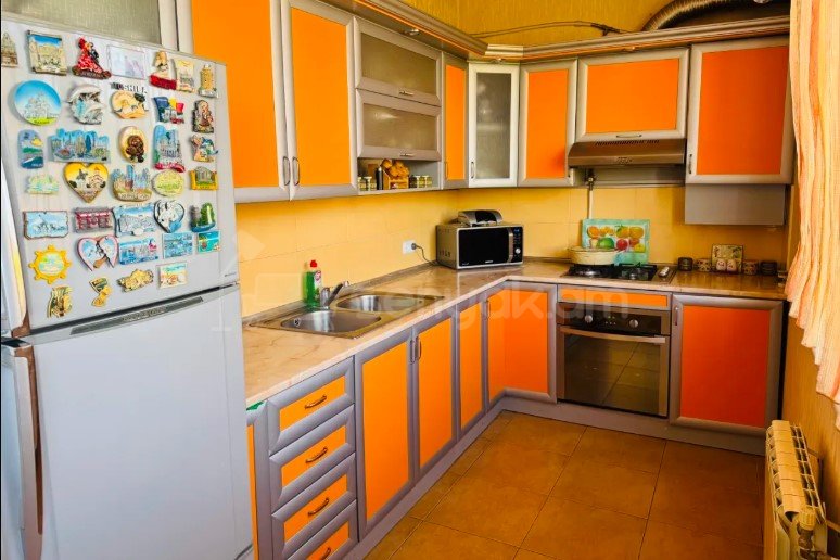 3 Սենյականոց Բնակարան Քարե Շենքում, 77քմ, 4/4 հարկ, Կապիտալ Վերանորոգված, Կահավորված, Արևկող