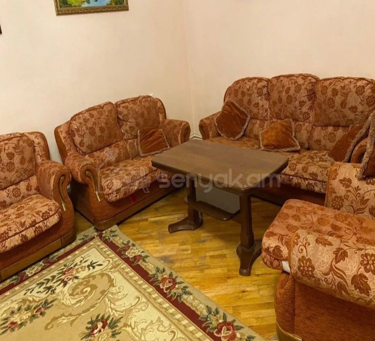 3 Սենյականոց Բնակարան Քարե Շենքում, 96քմ, 2/2 հարկ, Կոսմետիկ Վերանորոգված, Կահավորված, Արևկող