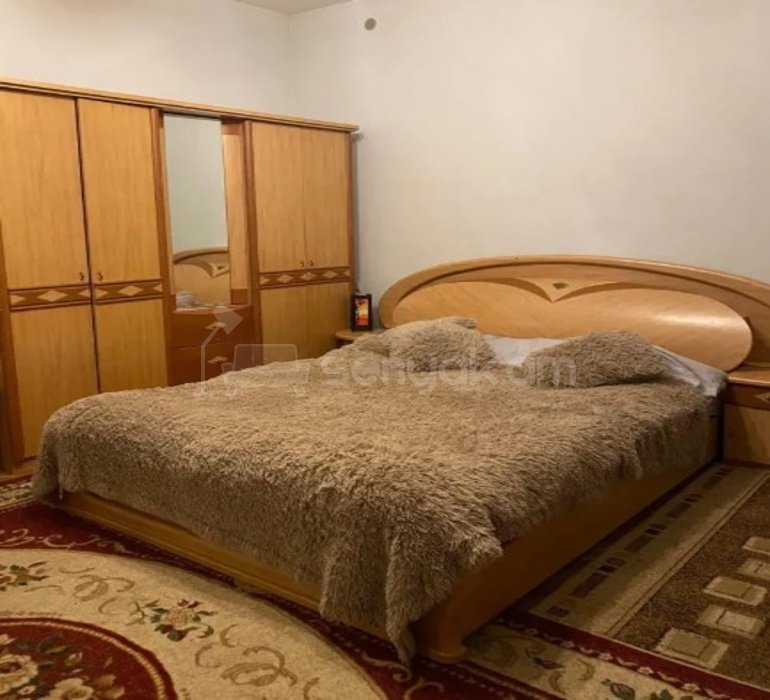 3 Սենյականոց Բնակարան Քարե Շենքում, 96քմ, 2/2 հարկ, Կոսմետիկ Վերանորոգված, Կահավորված, Արևկող