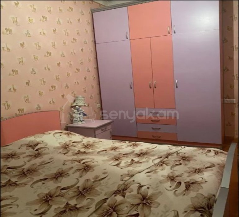 3 Սենյականոց Բնակարան Քարե Շենքում, 96քմ, 2/2 հարկ, Կոսմետիկ Վերանորոգված, Կահավորված, Արևկող