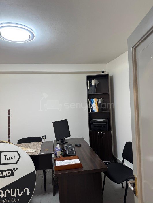 Օֆիսային Տարածք, 35քմ, Կապիտալ Վերանորոգված