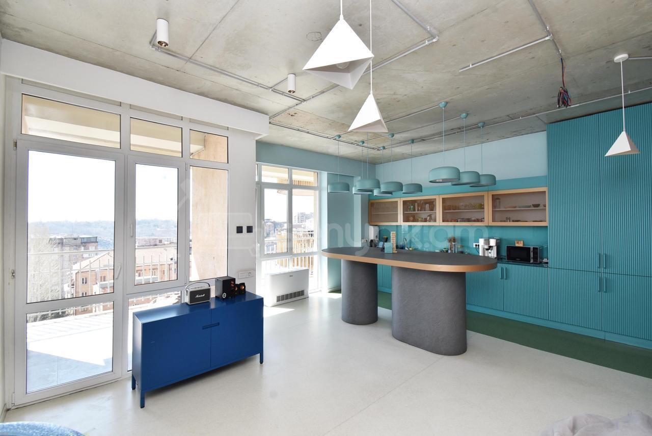 Նորակառույց Օֆիսային Տարածք, 300քմ