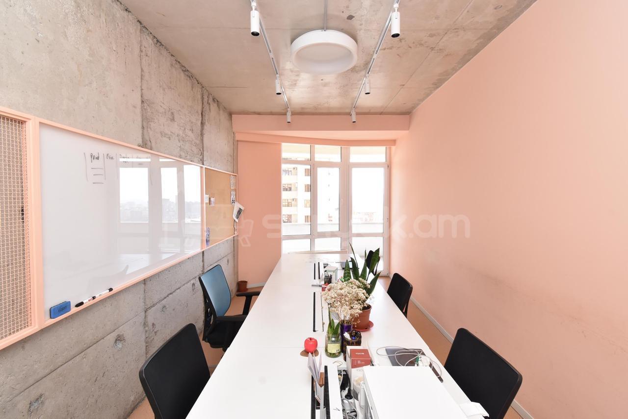 Նորակառույց Օֆիսային Տարածք, 300քմ