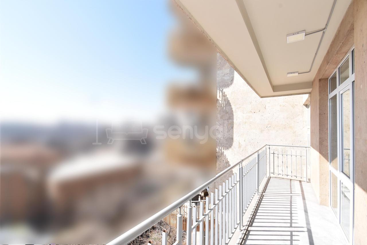 Նորակառույց Օֆիսային Տարածք, 300քմ