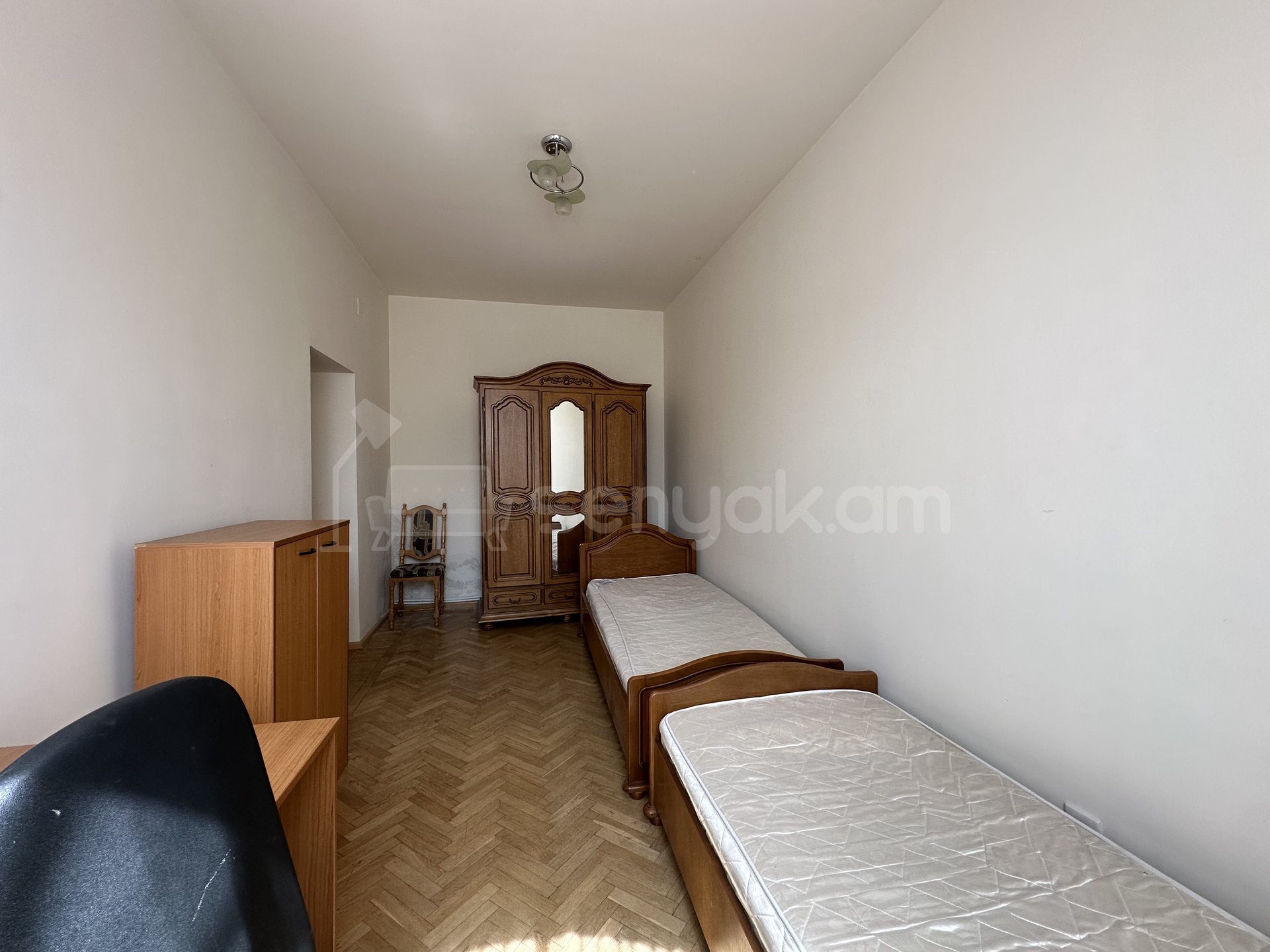 4 Սենյականոց Բնակարան Քարե Շենքում, 125քմ, 3/4 հարկ, Կապիտալ Վերանորոգված, Կահավորված, Արևկող