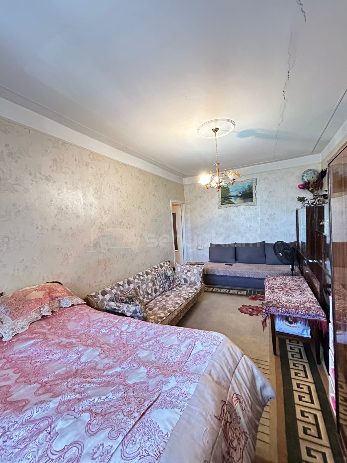 1 Սենյականոց Բնակարան Քարե Շենքում, 32քմ, 3/5 հարկ, Նորմալ Վիճակում