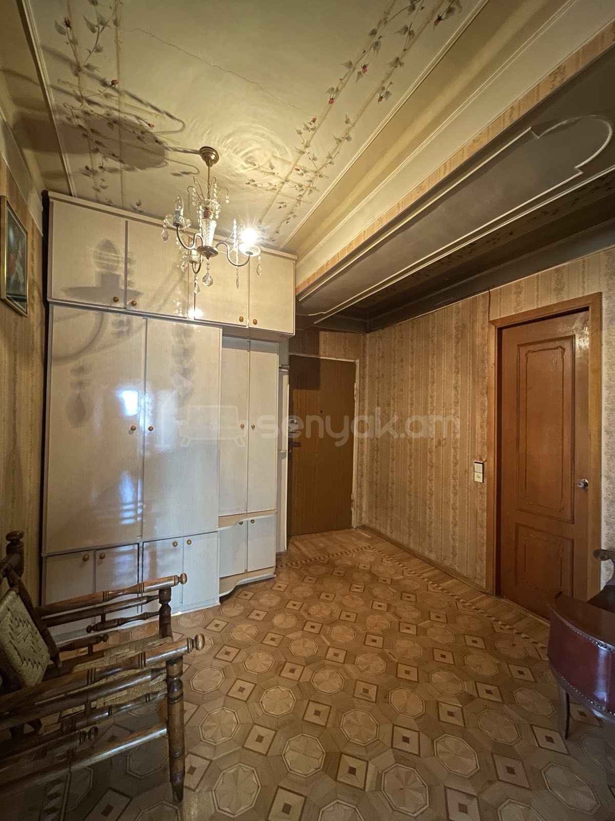 3 Սենյականոց Բնակարան, 90քմ, 10/14 հարկ, Նորմալ Վիճակում, Կահավորված