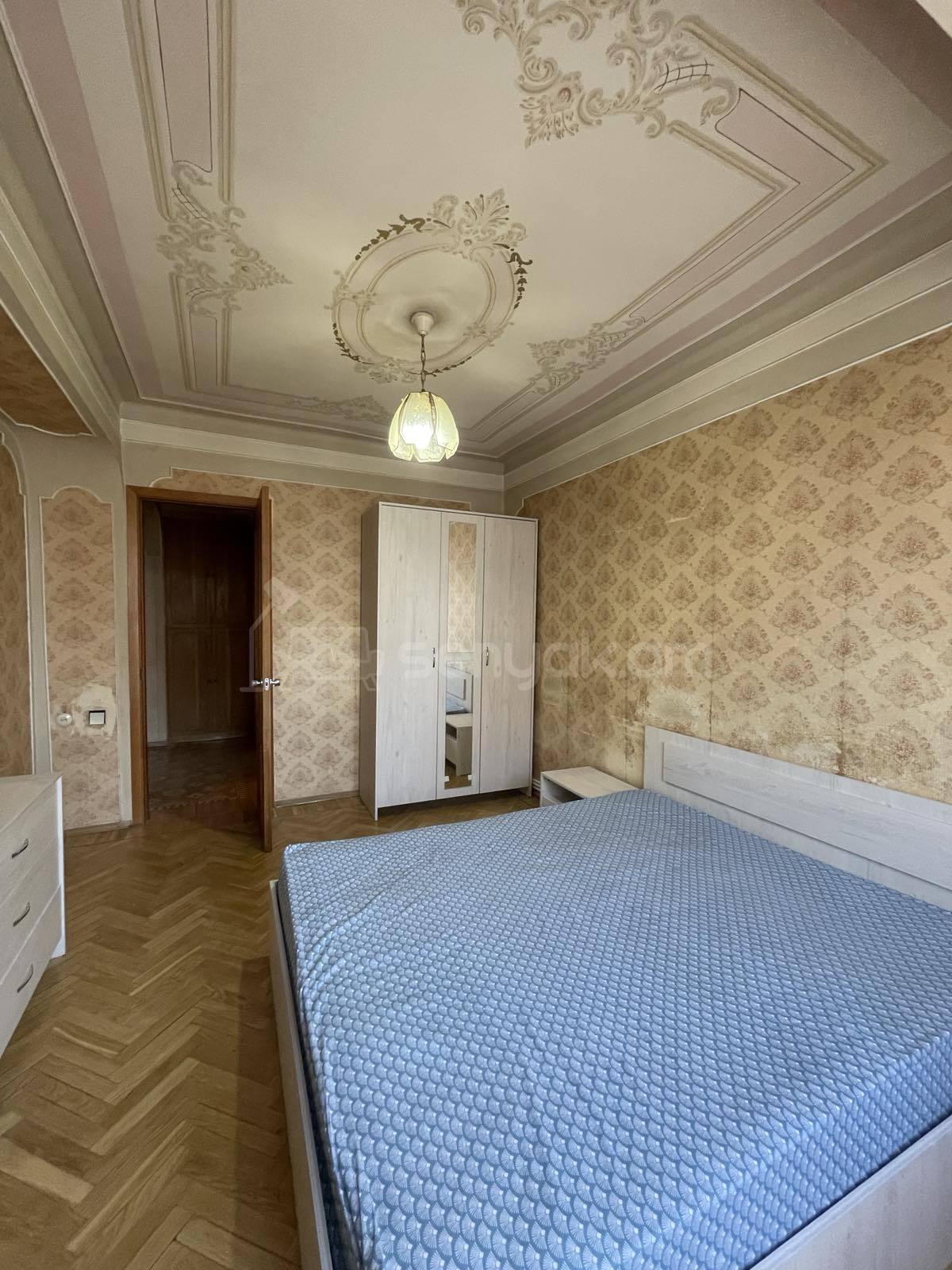 3 Սենյականոց Բնակարան, 90քմ, 10/14 հարկ, Նորմալ Վիճակում, Կահավորված