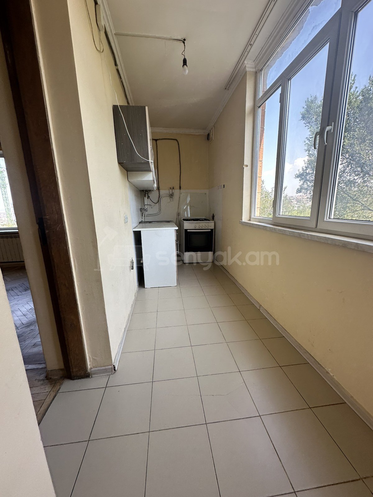 2 Սենյականոց Բնակարան Քարե Շենքում, 56քմ, 3/5 հարկ, Կապիտալ Վերանորոգված, Կահավորված