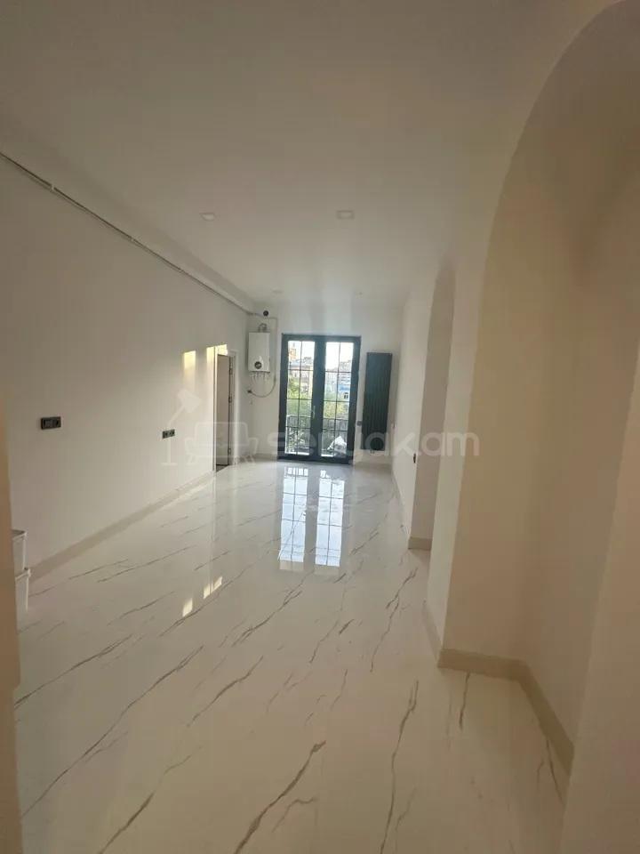 1 Սենյականոց Բնակարան Քարե Շենքում, 47քմ, 3/5 հարկ, Կապիտալ Վերանորոգված