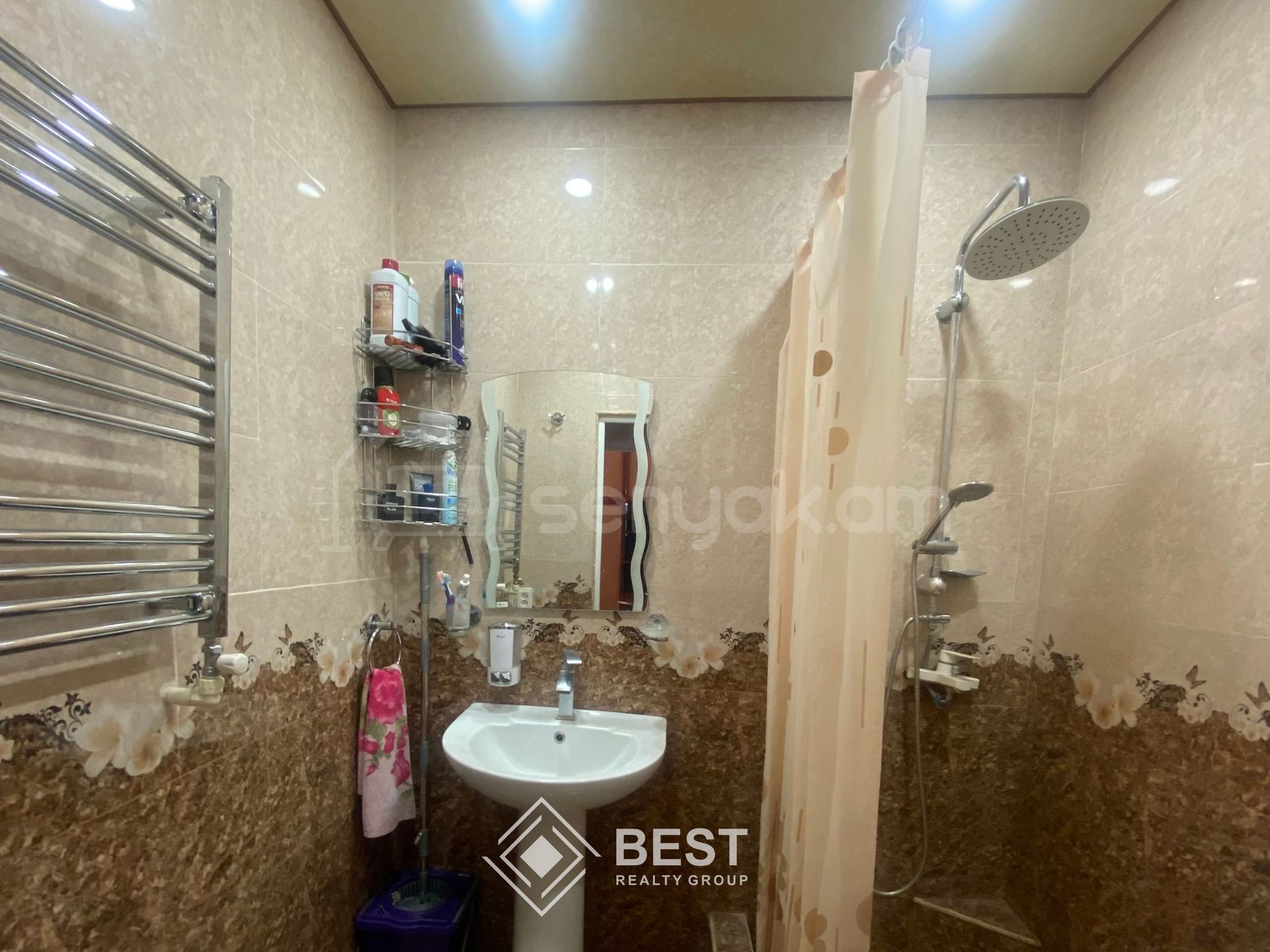 3 Սենյականոց Բնակարան, 76քմ, 5/5 հարկ, Կոսմետիկ Վերանորոգված