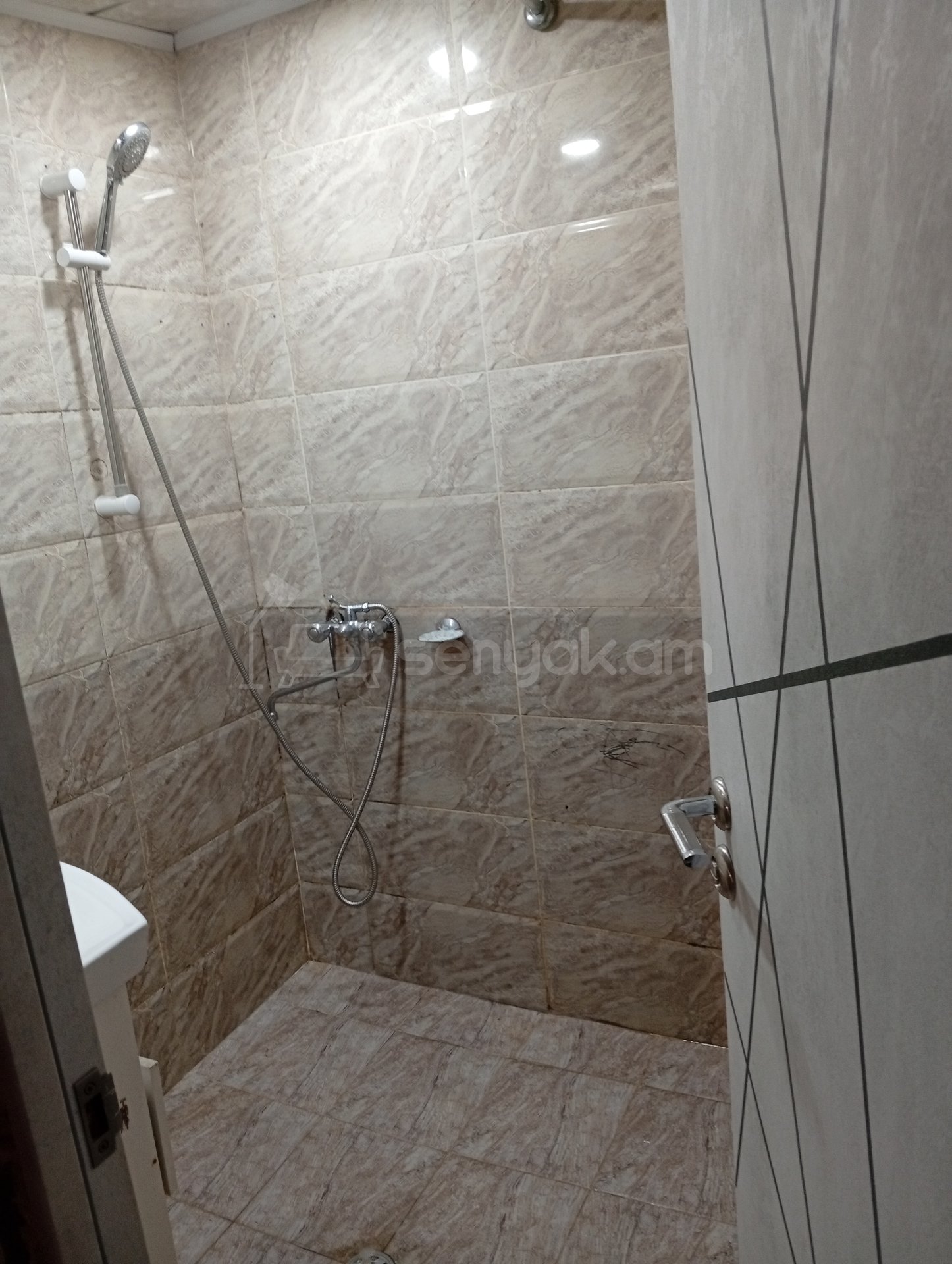 4 Սենյականոց Բնակարան, 96քմ, 7/9 հարկ, Կոսմետիկ Վերանորոգված