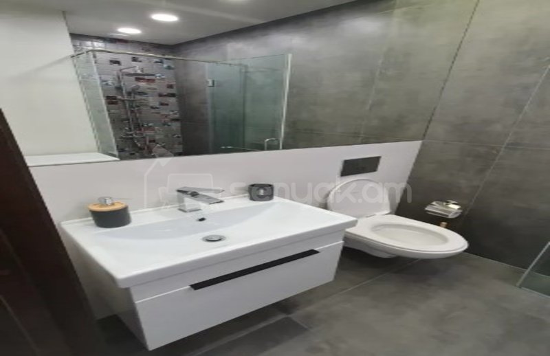 2 Սենյականոց Բնակարան Քարե Շենքում, 55քմ, 6/9 հարկ, Դիզայներական Վերանորոգված, Կահավորված, Արևկող