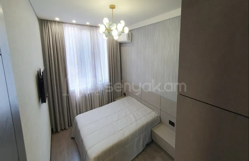 2 Սենյականոց Բնակարան Քարե Շենքում, 55քմ, 6/9 հարկ, Դիզայներական Վերանորոգված, Կահավորված, Արևկող