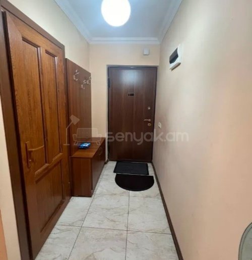 2 Սենյականոց Բնակարան Քարե Շենքում, 55քմ, 2/5 հարկ, Կապիտալ Վերանորոգված, Կահավորված, Արևկող