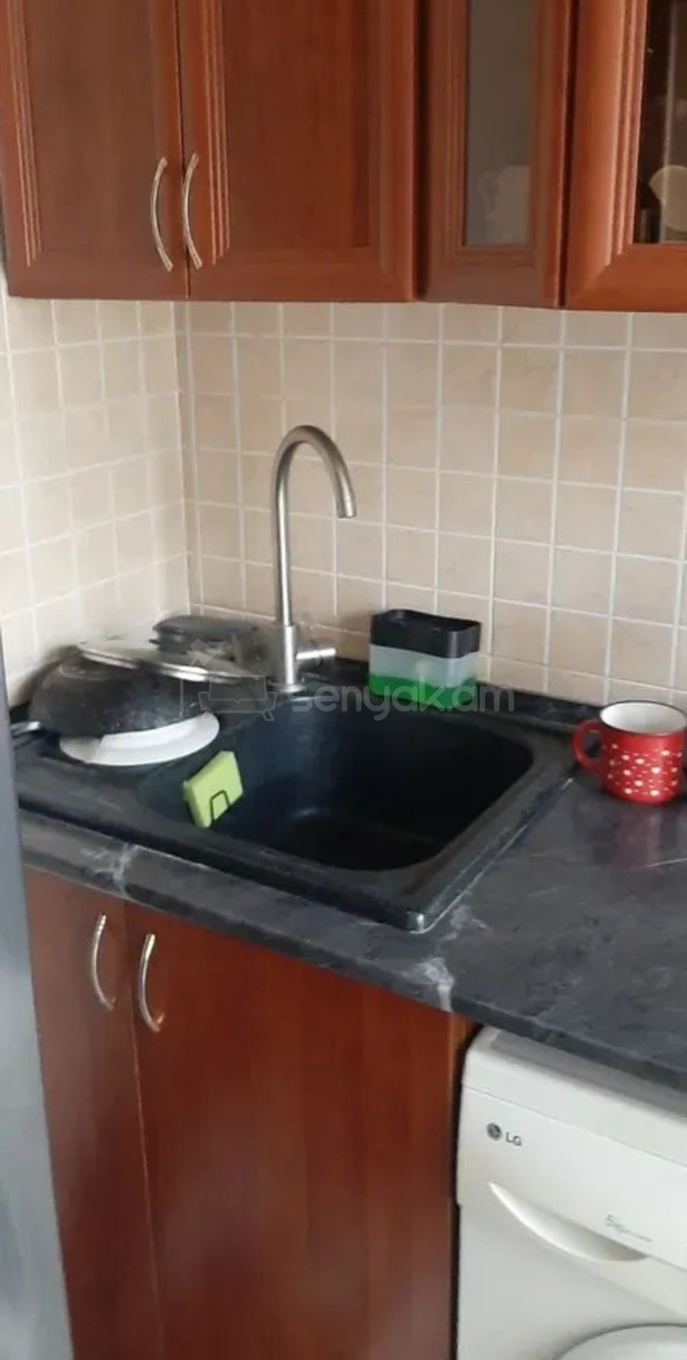 2 Սենյականոց Բնակարան Քարե Շենքում, 56քմ, 2/5 հարկ, Կապիտալ Վերանորոգված, Կահավորված