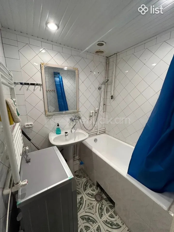 3 Սենյականոց Բնակարան Քարե Շենքում, 76քմ, 3/5 հարկ, Կապիտալ Վերանորոգված, Կահավորված, Արևկող