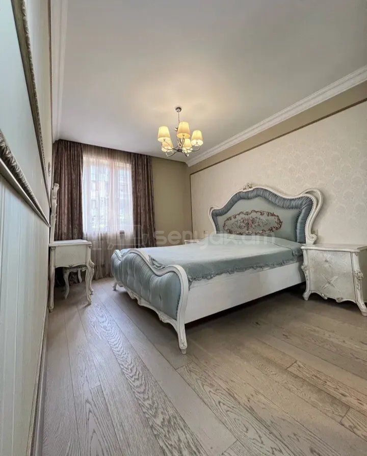 3 Սենյականոց Բնակարան, 80քմ, 2/7 հարկ, Դիզայներական Վերանորոգված, Կահավորված