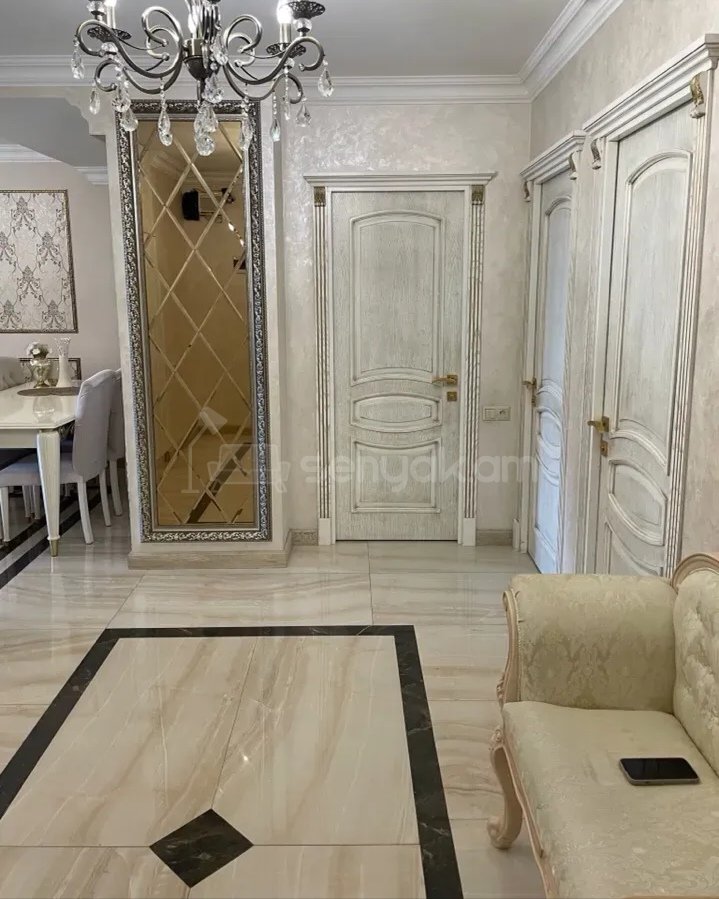 3 Սենյականոց Բնակարան, 80քմ, 2/7 հարկ, Դիզայներական Վերանորոգված, Կահավորված