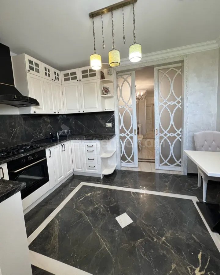 3 Սենյականոց Բնակարան, 80քմ, 2/7 հարկ, Դիզայներական Վերանորոգված, Կահավորված