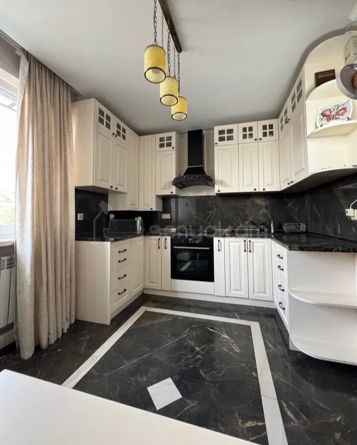 3 Սենյականոց Բնակարան, 80քմ, 2/7 հարկ, Դիզայներական Վերանորոգված, Կահավորված