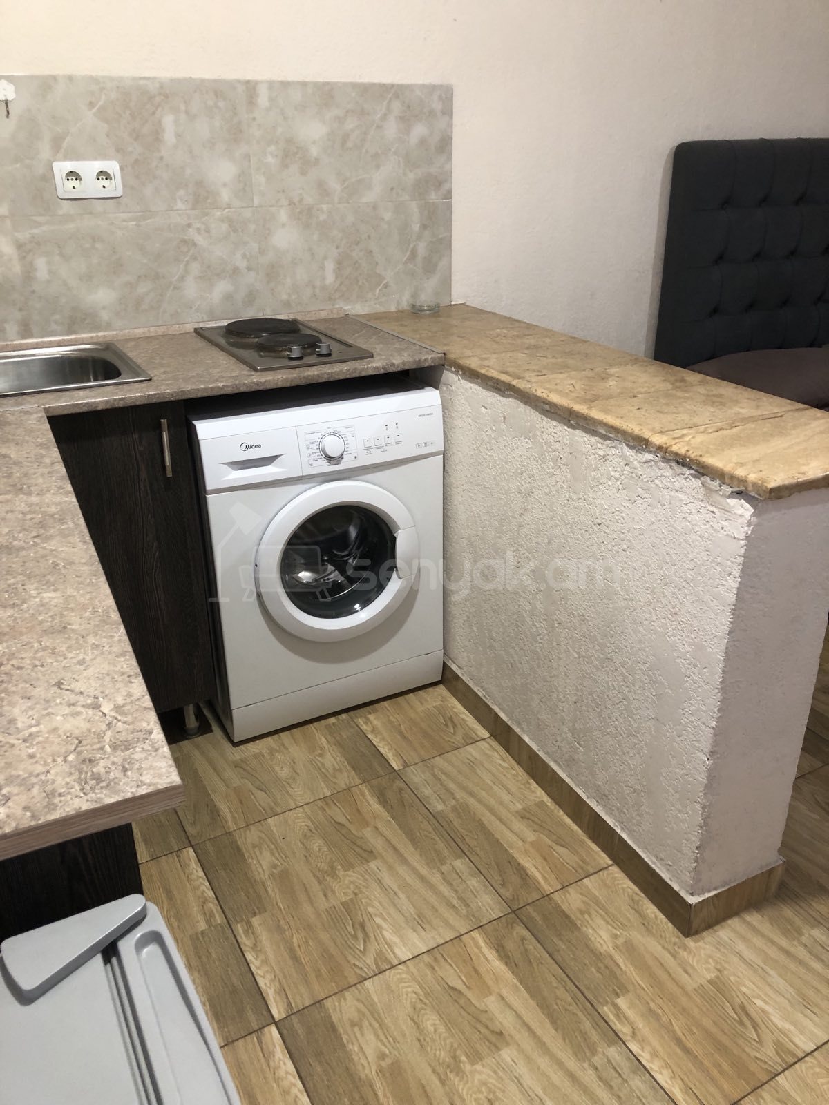 1 Սենյականոց Բնակարան Նորակառույցում, 30քմ, 2/3 հարկ, Կապիտալ Վերանորոգված